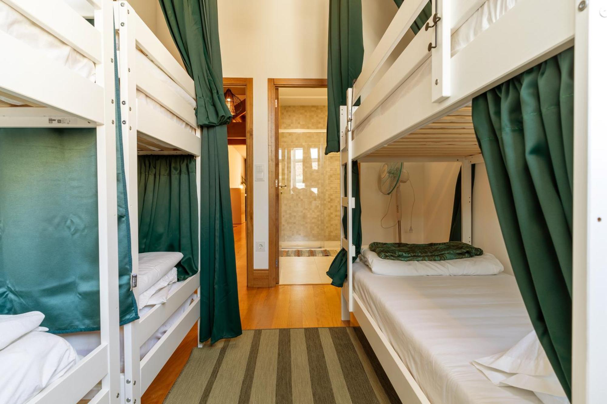 Cozy Nest Hostel Porto Zewnętrze zdjęcie
