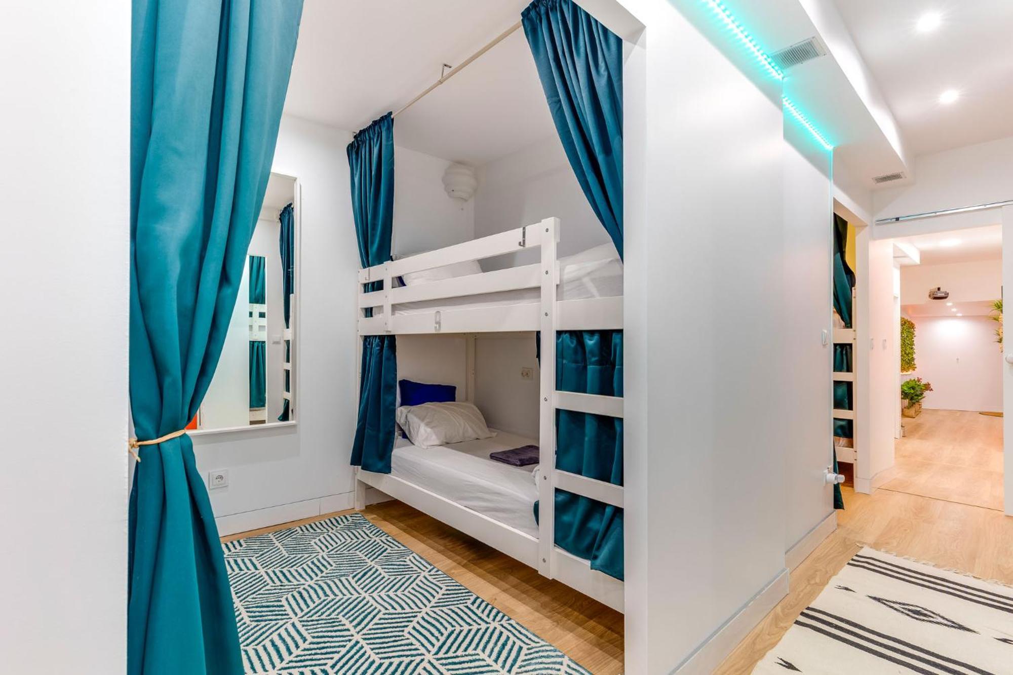 Cozy Nest Hostel Porto Zewnętrze zdjęcie